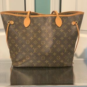 Louis Vuitton Neverfull purse